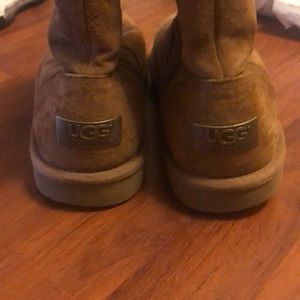 Limited edition Ugg chestnut boot with zipper.